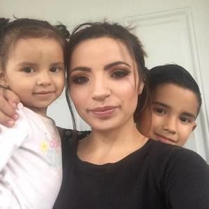 Meet your Posher, Evette